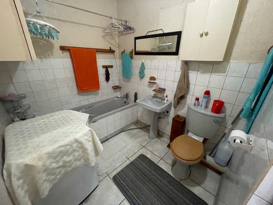 1 Bedroom Property for Sale in Pellissier Free State